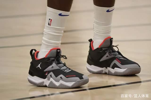 山东男篮签约美籍外教 孙桐林郭凯等4人加盟