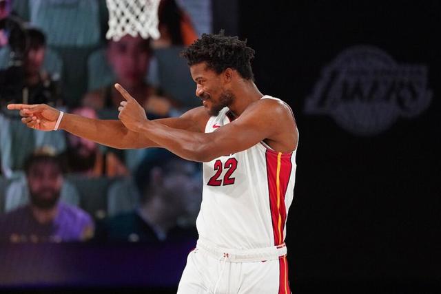 爱德华兹26分欧文空砍39分 森林狼力克独行侠